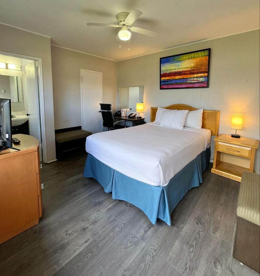 2400 Motel Vancouver Bagian luar foto