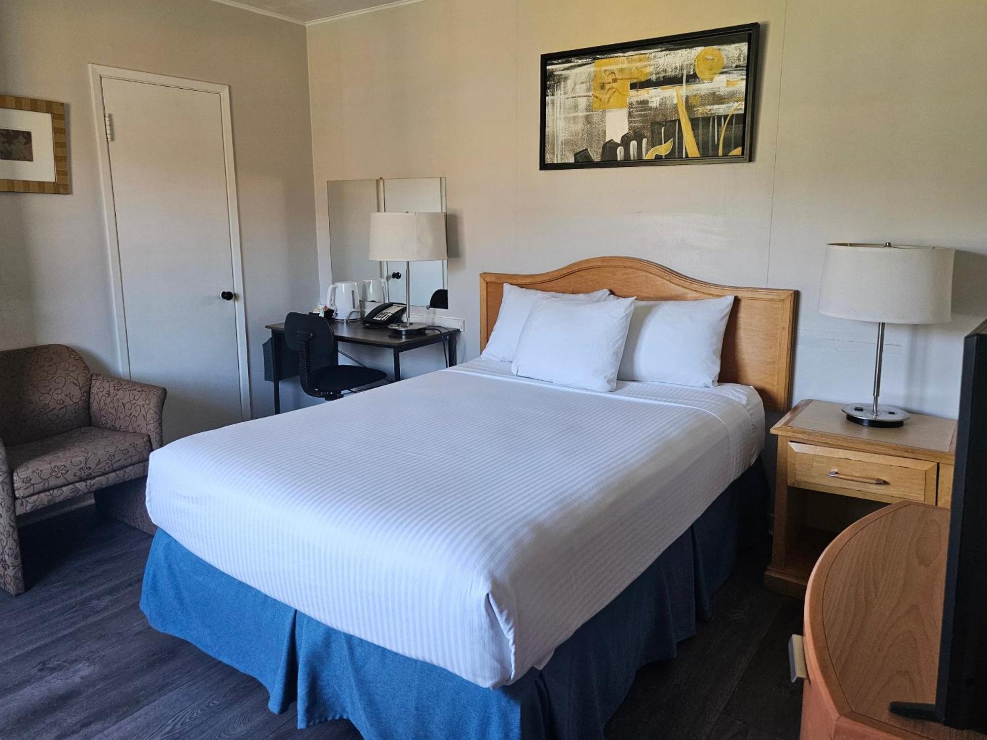 2400 Motel Vancouver Bagian luar foto