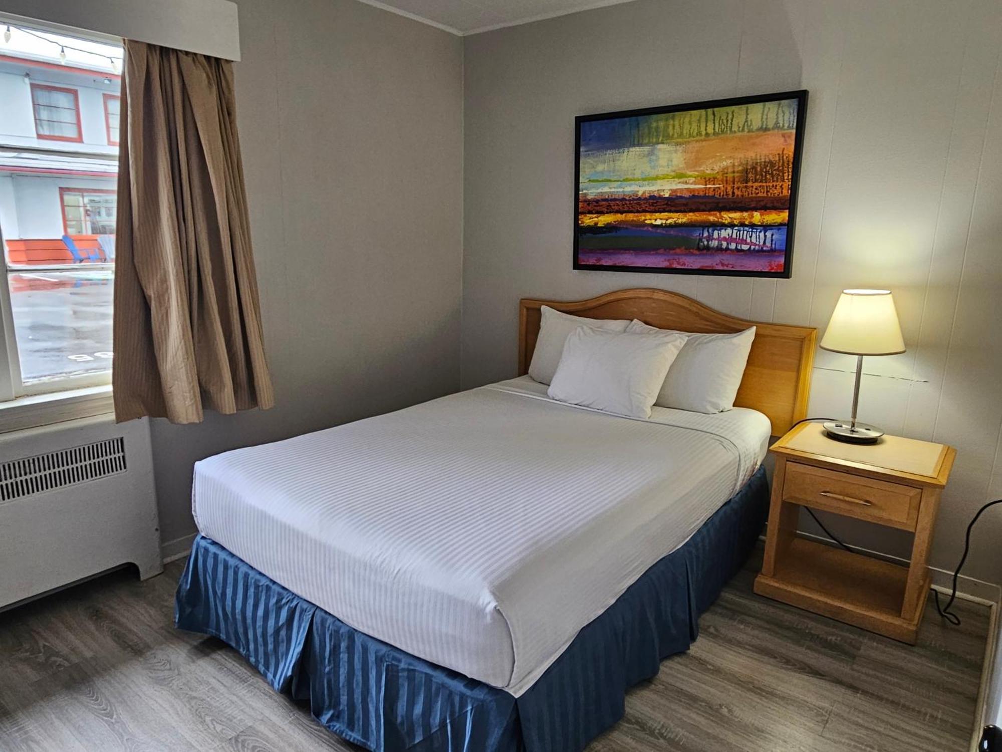 2400 Motel Vancouver Bagian luar foto